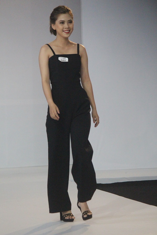 Nam Trung liên tục bắt thí sinh xóa lớp trang điểm, 3 HLV lập tức làm điều chưa từng có tại The Face